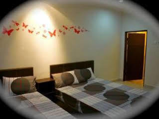 One Motel And Cafe Kuah Exterior foto